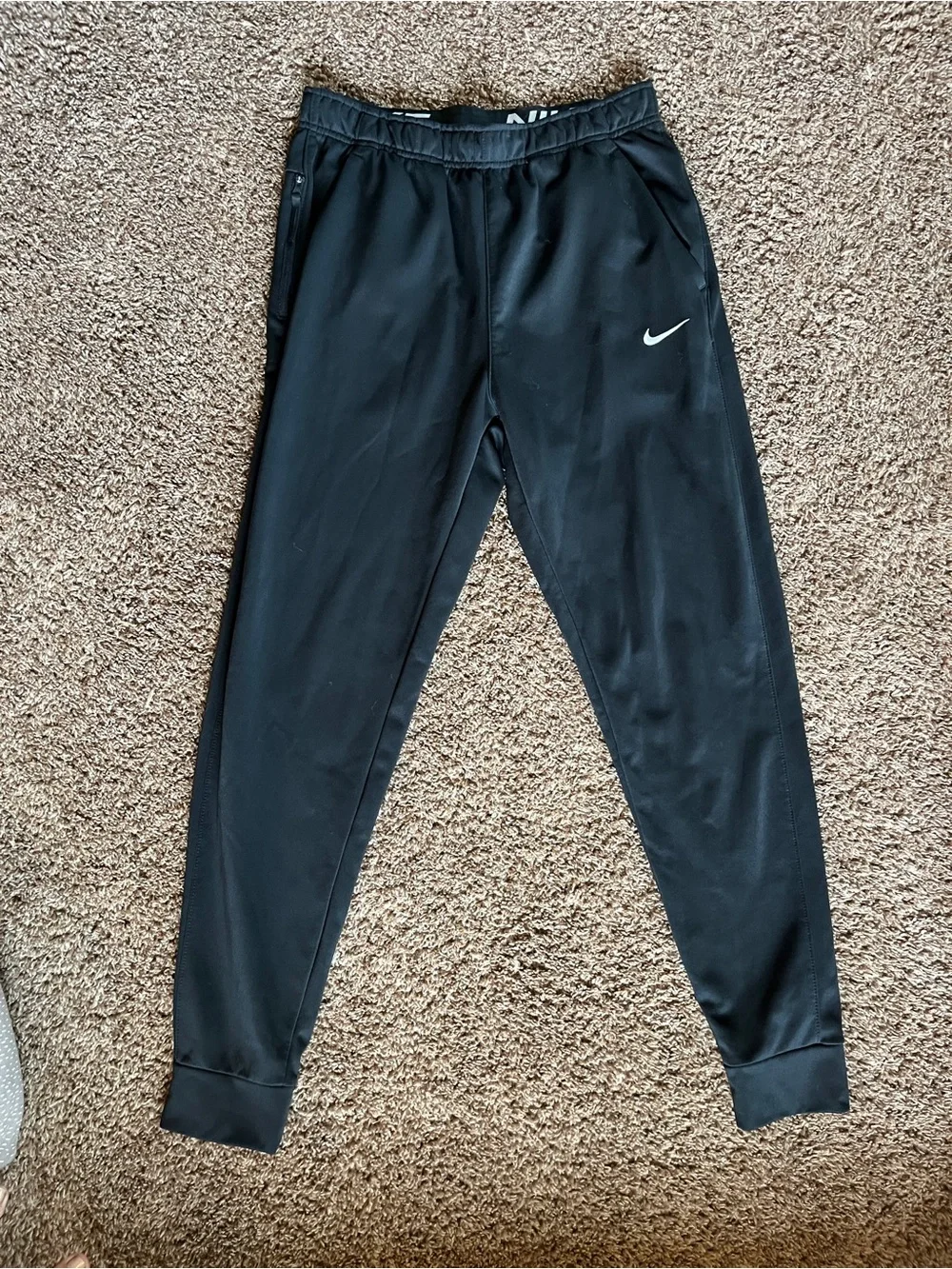 Nike Men’s Medium Tall Black Therma-FIT Jogger Pants